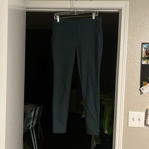 White House black market skinny ankle dark green size 6 pants